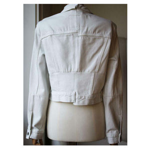 El más nuevo estilo 2025 Lady Denim Jean Jacket para mujer de manga larga Ropa de mujer Cantidad a granel Chaquetas de mezclilla Oem Service - Product Image 5