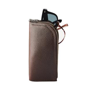 Étui à lunettes en cuir PU haut de gamme personnalisé avec disposition pour contenir 2 lunettes et 2 compartiments zippés au meilleur prix - Product Image 2