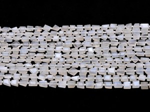 Pierre de lune blanche AAA+ 6mm-8mm, perles facettées, pierres de lune naturelles, coupe en escalier, pierres semi-précieuses roulées pour bijoux - Product Image 2