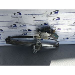MOTORE ELETTRICO PER FINESTRINO POSTERIORE DESTRO TOYOTA Avensis Sedan 1a Serie 6983005060 (98>03) - Product Image 1