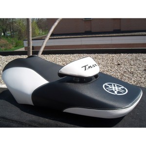 Coprisedile Personalizzato in Fibra di Carbonio per Moto Yamaha T-Max 500 - Product Image 1