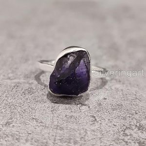 Bague pour femme en argent sterling 925, améthyste naturelle, pierre de naissance de février, martelée, bijoux faits à la main, pour Noël, anniversaire - Product Image 1