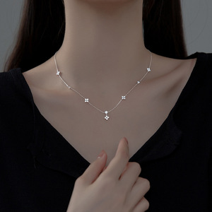 Collar de trébol de cuatro hojas de diamante de plata de ley S925 para mujer, luz de lujo, estilo fresco, celebridad de Internet, INS, borla, nicho Clavi - Product Image 5