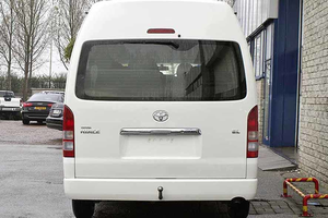 Fourgonnette de transport de passagers à toit haut de 16 places, modèle 2023, conçue pour un transport de groupe confortable et fiable - Product Image 3