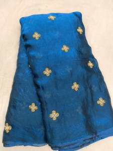 Tissu en soie 100% Fandy avec broderie pour robes et lehengas élégantes - Product Image 2