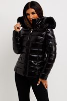 Chaqueta acolchada de mujer OEM negra brillante de alta demanda con capucha de piel con cremallera completa y chaqueta acolchada de invierno con burbujas para mujer