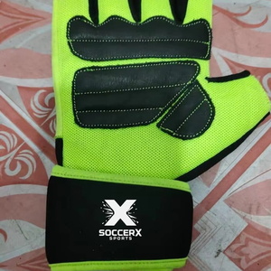 Guantes de Gimnasio Unisex Transpirables con Palma Acolchada, Cierre de Velcro Ajustable y Correa para la Muñeca para Levantamiento de Pesas, Ciclismo y Deportes al Aire Libre - Product Image 1