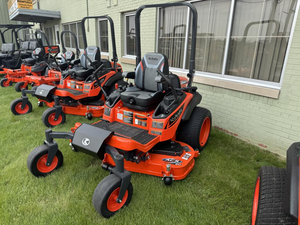 Tondeuse à gazon commerciale diesel Kubota ZD1211-3-60 à braquage zéro - Product Image 3