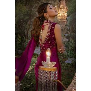 ชุดเดรสผู้หญิงประดับตกแต่งกำมะหยี่สีม่วงแดงสำหรับงานแต่งงาน Sasha - Product Image 4