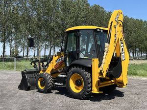 รถแบคโฮมือสอง JCB Kubota รุ่น 3CX ใช้ได้กับรถแทรกเตอร์ขนาดเล็ก 4x4 พร้อมบุ้งกี๋ขนาด 1.1 เมตร 8 ตัน เครื่องยนต์ 53 กิโลวัตต์  พร้อมเกียร์และปั๊ม  ขายดี - Product Image 2