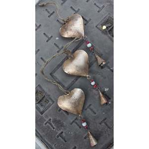 Décoration murale en fer recyclé, style rustique, pour patio, cœur en métal galvanisé, carillon suspendu, vase fonctionnel pour la décoration intérieure - Product Image 2