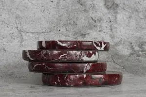 Dessous de verre ronds en marbre rouge fabriqués à la main de qualité exportée pour le salon ou la table de cuisine disponibles au prix export - Product Image 5