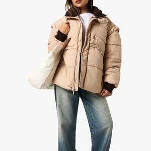 Femmes à capuche rembourré chaud hiver fermeture éclair bouffant manteau veste Logo personnalisé décontracté coupe-vent gonflé vestes femmes doudoune Outwear - Product Image 4