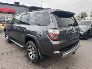 Usado 2017 T * oyota 4Runner TRD SUV - Product Image 4