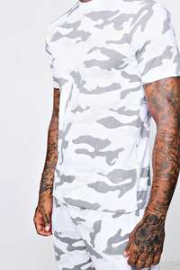 Conjunto de Camiseta y Pantalones Cortos con Estampado de Camuflaje OEM para Hombre, Camisetas y Pantalones Cortos Deportivos para Hombre 2026 con Logotipo Personalizado - Product Image 3