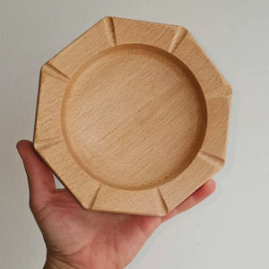 Cendrier classique en bois massif |   Cendrier artisanal avec finition polie |   Cendrier écologique réutilisable - Product Image 1