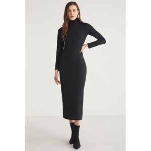 Vestido midi ajustado de cuello alto para mujer ETHIQUET Katja, corte entallado y ceñido al cuerpo. - Product Image 4