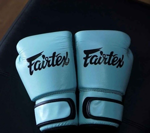 Prix de gros, logo personnalisé professionnel, gants de boxe unisexes Fair tex, cuir véritable de haute qualité, imperméables et respirants - Product Image 6