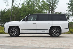 SUV Híbrido Enchufable Usado 2025/2026 Automático 4x4 Diseño Espacioso de Gran Cuerpo, Perfectamente Mantenido, Suministrado desde Japón - Product Image 2