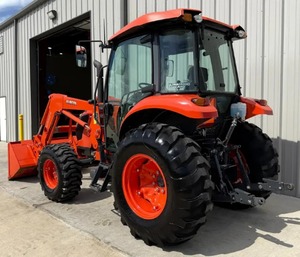 Tracteur à roues Kubota M6060 160 CV 4RM à vendre, composants principaux du moteur Massey, y compris pompe, engrenage, roulement, plusieurs options - Product Image 6