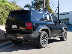 2025 AUTOMATIQUE T-O-Y-O-T-T-A L-A-N-D C-U-I-S-E-R SUV 4x4 - Product Image 5