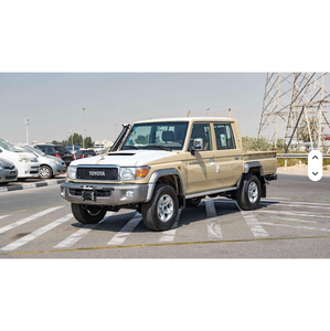 Toyota Land Cruiser 79DC Doble Cabina Usada con Título Limpio - Product Image 2