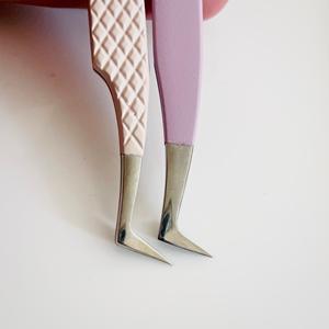 Pince à cils Offre Spéciale Pince à épiler durable en acier inoxydable à prise fine Couleur et logo personnalisés disponibles avec un faible approvisionnement en quantité minimale de commande - Product Image 3