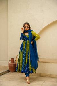 Belle robe à imprimé Laheriya avec Dupatta et Pent par le grossiste Fabzone - Product Image 6