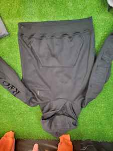 Sweat à capuche 100% coton biologique personnalisable, respirant, imperméable, anti-froissement, logo brodé sur le devant, tricotage pour l'hiver - Product Image 2