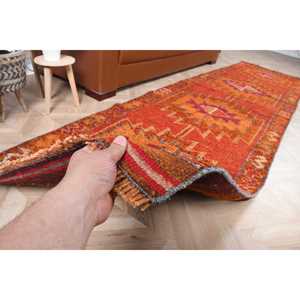 Alfombra turca de 3.1x11.2 pies, alfombra marroquí roja vintage - Product Image 3