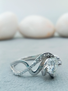 แหวนหมั้นเพชรโมอิสสีขาวขนาด10K 14K 18K แหวนหมั้นทำจากเงินสเตอร์ลิง925ออกแบบได้ตามต้องการ - Product Image 3