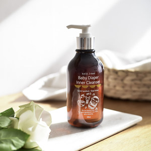 Kori in J Island, limpiador interior de pañales para bebés, lavado de fondo equilibrado con pH - Product Image 1