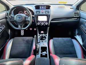 Nuevo Subaru WRX STI Limited 2023 Blanco Fino, Tracción Total, Volante a la Izquierda, Interior Oscuro, Techo Solar Automático, Asientos de Cuero, Llantas de Aleación R17 - Product Image 5