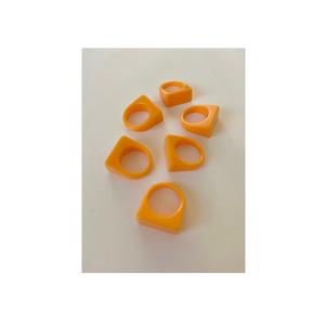 Servilletero único de resina para decoración de mesa de comedor de granja rústica con detalles hechos a mano adecuados para reuniones navideñas - Product Image 1