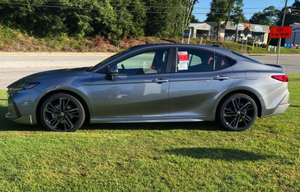 Mejor oferta seminuevo 2025 T0 y0r Tamas X SE 2 5L 4 Cyl Gas Electric Hybrid Aut0matic SE dan izquierda derecha - Product Image 2