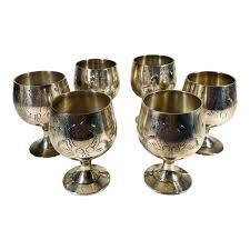 แก้วไวน์ทองเหลืองพรีเมียม แก้วทรงสูงสลักลายด้วยมือ แก้วโลหะวินเทจคลาสสิก แก้วดื่มเหล้า ของตกแต่งบาร์ ของขวัญงานแต่งงาน ของตกแต่งโต๊ะอาหาร - Product Image 3