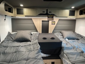 Nueva Autocaravana Todoterreno 4x4 2026 para Uso en Vehículos/Autos, 4-6 Personas, Precio Económico, Envío a Todo el Mundo - Product Image 4