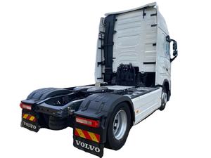 Tractor de Servicio Pesado 2024, 4x2, Euro 6, Diésel, FAW 500H, Caja de Cambios Automática, Cabina con Techo Alto y Litera, Tracción 8x4 para Volquete - Product Image 3