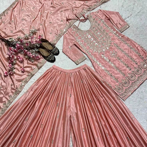 Nuevo diseñador Festival Wear Party Wear Look Heavy Chinon Seda Bordado pesado y borde de encaje bordado Sharara Suit - Product Image 1