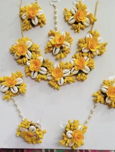 Conjunto de joyas florales de rosa oscuro de aspecto natural Premium con perlas hechas a mano nupcial Haldi Mehendi y colección festiva en 2025 - Product Image 6
