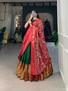 Dernier Designer Coton Soie Patola Imprimé Travail Lehenga Choli Par Fab Zone - Product Image 5