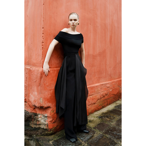 ออกแบบมาสำหรับกางเกงขาบานของผู้หญิงสมัยใหม่ผสมผสานโครงสร้างและความนุ่มนวลเข้ากับความพอดีสุดชิคพร้อมการเคลื่อนไหวที่ละเอียดอ่อน - Product Image 1