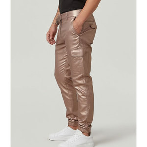 Pantalon cargo sur mesure de qualité supérieure avec plusieurs poches utilitaires, coupe ample, parfait pour la mode urbaine décontractée. - Product Image 2
