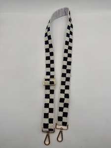 Cinturones y Correas de Guitarra Hechos a Mano con Cuentas Verdes, Longitud Personalizada con Diseño de Bordado de Semillas y Estrella, Bolso Único - Product Image 2