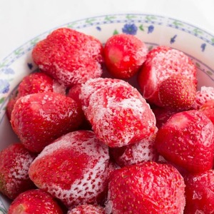Fresas congeladas maduras congeladas empaquetadas a granel Fresas congeladas con 100% frutas dulces naturales sabor de calidad congelada Premium - Product Image 2