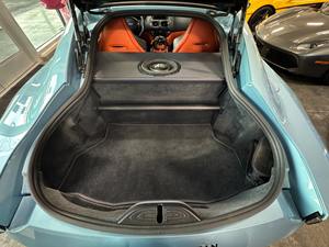 Aston Martin Vantage V12 AWD 2023, transmission intégrale, moteur 5,2 L 12 cylindres, boîte automatique, coupé - Product Image 6