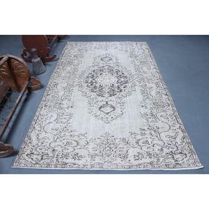 Tapis vintage, grand tapis turc de 5,2 x 8,6 pieds, tapis floral blanc et gris - Product Image 1