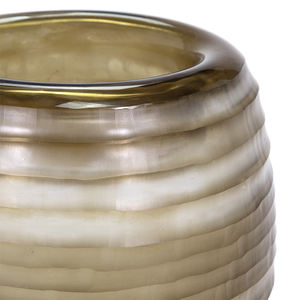 แจกันตกแต่งแกะสลักด้วยมือสีเขียวพร้อมร่องแนวนอนสำหรับตกแต่งบ้าน วางบนโต๊ะ และจัดดอกไม้ให้สวยงาม - Product Image 5