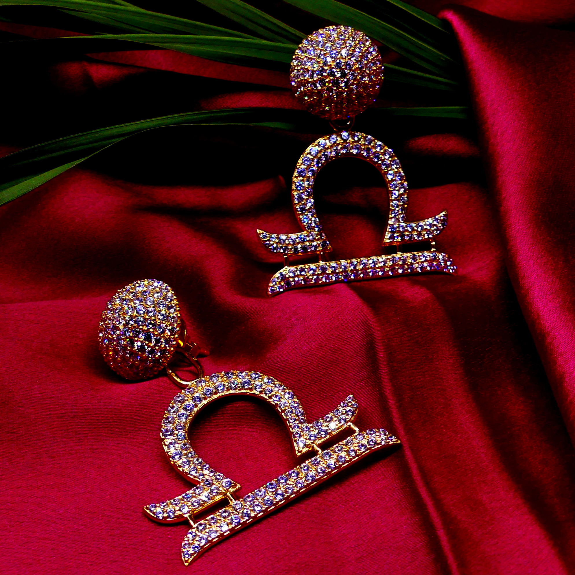 สีเหลือง