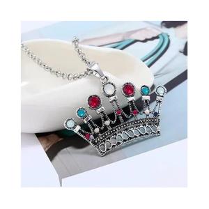 Boucles d'oreilles classiques Offre Spéciale en acier inoxydable bijoux simples et durables pour une utilisation parfaite au bureau et en fête disponibles à la vente - Product Image 1